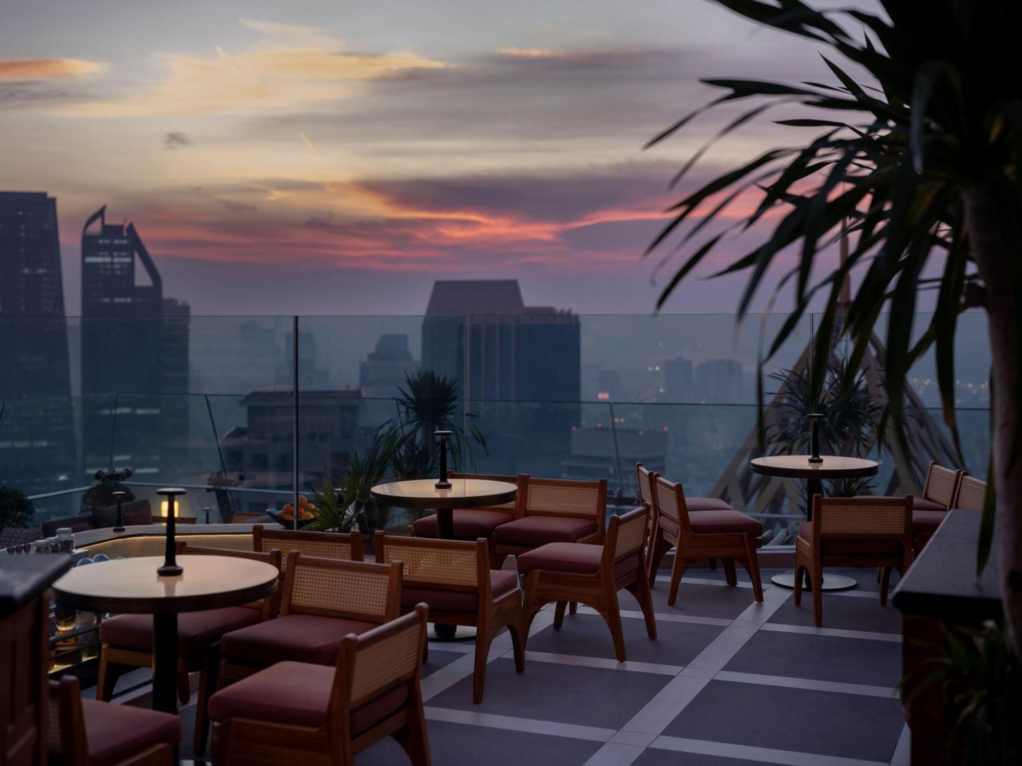 Dusit Thani Bangkok Esterno foto